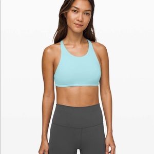 Lululemon Wild High Neck Bra Size 4